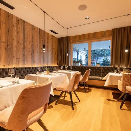Ferienhotel Jorglerhof 4* Hainzenberg