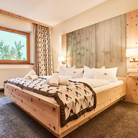 Ferienhotel Jorglerhof Hotel Hainzenberg
