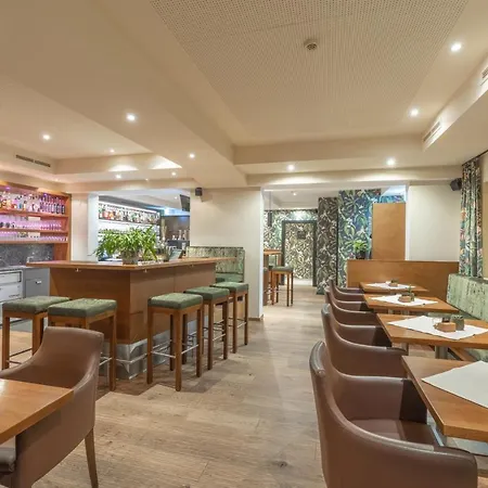 Ferienhotel Jorglerhof Hotel Hainzenberg