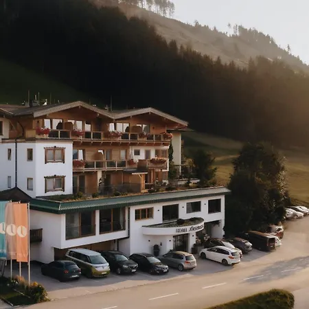 Joerglerhof Hotel 4*