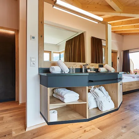Joerglerhof 4*