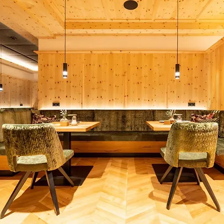 Joerglerhof Otel Hainzenberg